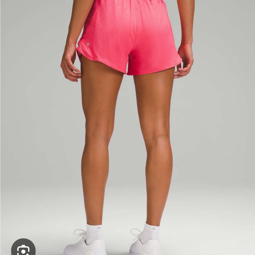 Lululemon Hotty Hot HR shorts 4”. Sz 4 glaze pink